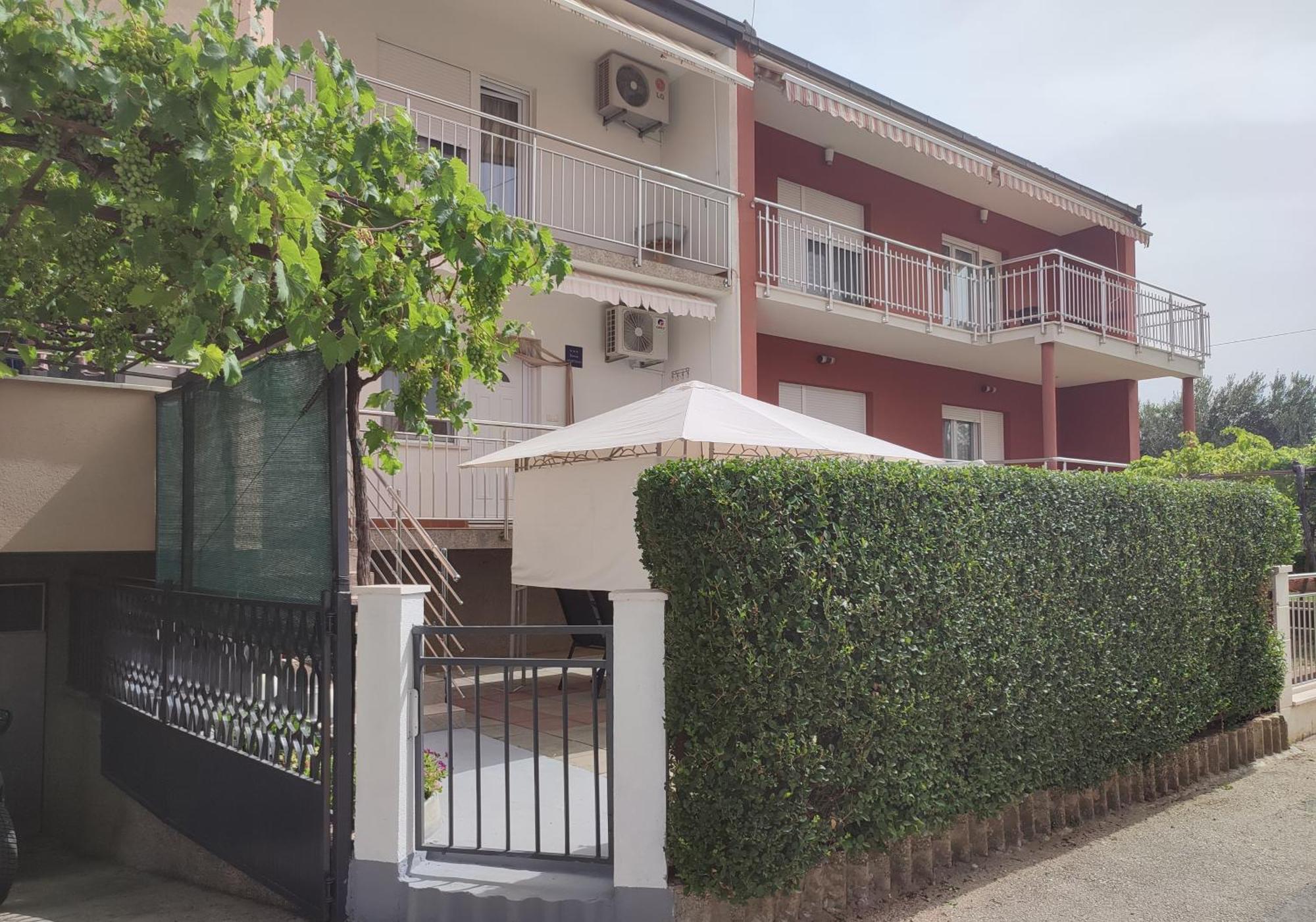 Angelina Apartman Каштела Экстерьер фото